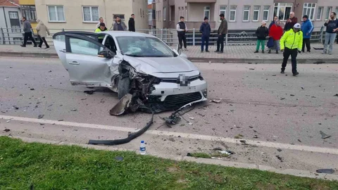 Sinop'ta Trafik Kazası: 3 Yaralı