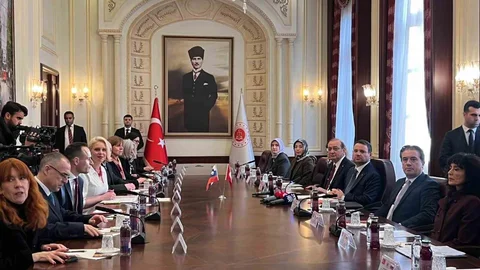 Adalet Bakanı Gürlek Slovenya'da Görüşme Yaptı