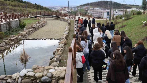 Akçakoca'da Öğrencilerin Botanik Bahçesi Gezisi