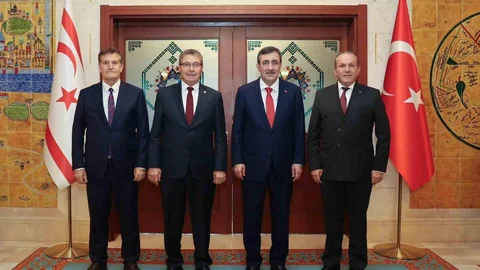 Cumhurbaşkanı Yardımcısı Yılmaz KKTC'yi Geleceğe Taşımak İstiyor