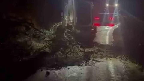 Mersin Mut'ta Kapanan Yol Açıldı