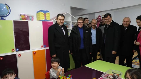 Kütahya'da Gündüz Çocuk Bakımevi Açıldı