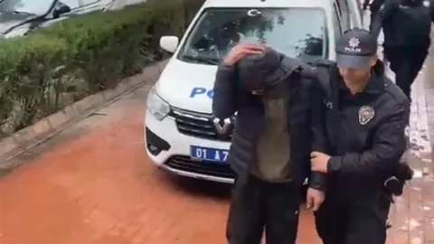 Adana'da Firari Hırsız Yakalandı