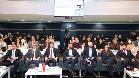 Ankara'da Küresel Pazarlara Açılma Paneli