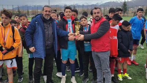 Okul Sporları Yıldız Erkekler Futbolu Tamamlandı