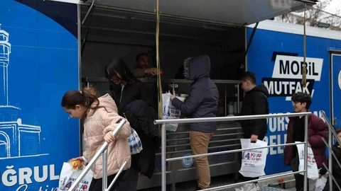 Pursaklar'da Çorba İkramı Yapılıyor