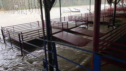 Antalya'da Köprüçay Taştı