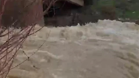 Arıcak'ta Dereler Coştu