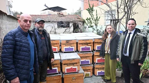 Manisa'da Arıcılara Sel Desteği