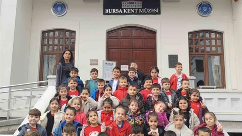 Bursa'da İlkokul Öğrencileri Tarihi Keşfetti