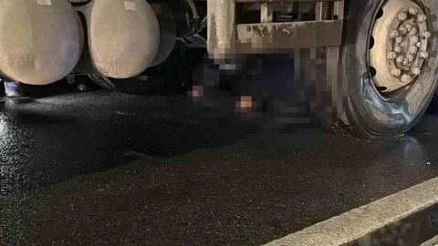 Üsküdar'da Kadın Kamyonun Altında Kaldı
