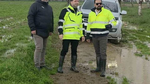 İzmir'de Gazeteci Yardım İstedi