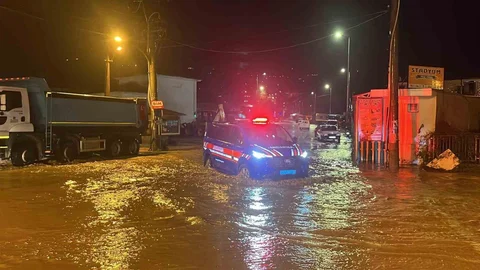 Alanya'da Oba Çayı Taştı