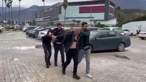 Hatay'da Polis Memuruna Saldırı