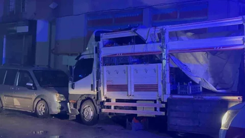 Genç Kız 4. Kattan Düşerek Yaralandı