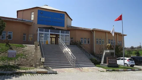 Kütahya'da Emet MYO Akademik Başarı