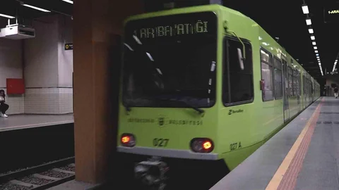 Bursa'da Osmangazi İstasyonu Bakım Çalışması