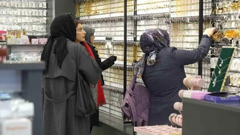 Muş'ta Sevgililer Günü Satışları Arttı