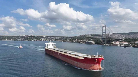Türk Boğazları 2025'te 84 Bin 640 Gemi Trafiği Yönetti