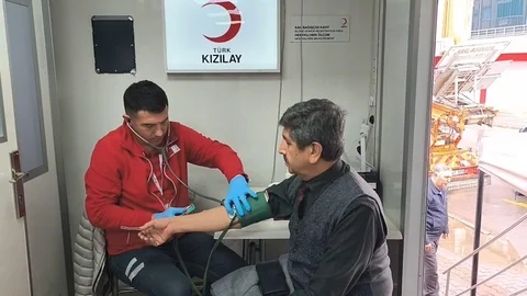 Mersin'de Din Görevlilerinden Kan Bağışı Etkinliği