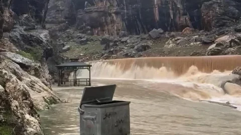 Sinek Çayı'nın Su Seviyesi Yükseldi