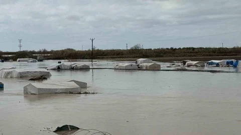 Tarsus'ta Tarım Arazileri Sular Altında Kaldı