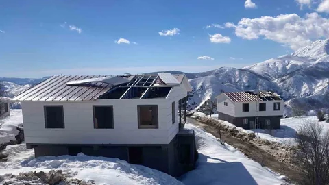 Adıyaman'da Çatı Uçtu