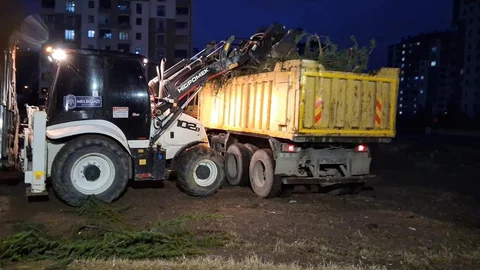 Melikgazi'de Rüzgarın Etkileri Gideriliyor