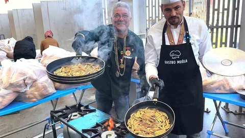 Muğla'da Hamsi Şöleni Coşkusu