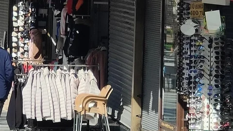 Kuşadası'nda Kuyumcu Soygunu Engellendi