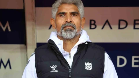 İsmet Taşdemir Sivas'ta İlk Maçını Yaptı