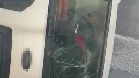 Kocaeli'de Beton Mikserinin Devrilmesi