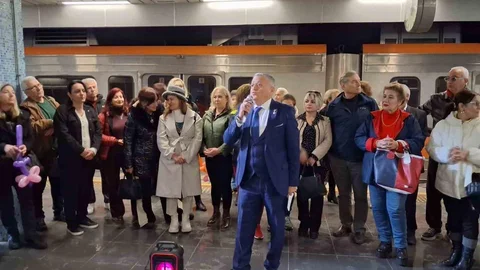 Adana'da Yazar ve Şair Buluşması