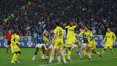 Fenerbahçe Trabzonspor'u Yendi