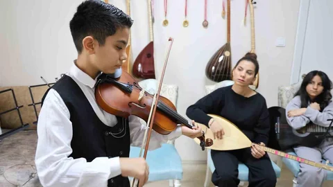 Elazığ'da Müzikle Güçlenen Aile