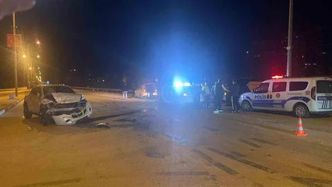 Karaman'da Trafik Kazası: 4 Yaralı