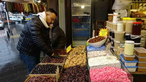 Tarihi Almacı Pazarı'nda Ramazan Hazırlıkları Başladı