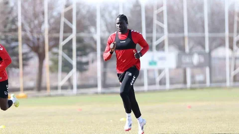 Sivasspor Adana Demirspor Maçına Hazırlanıyor