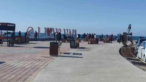 Van'da Bahar Havası Coşkusu