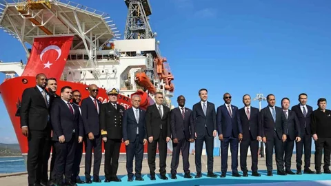 Çağrı Bey Sondaj Gemisi Somali’ye Uğurlandı