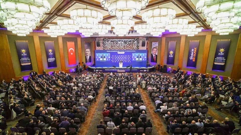 İstanbul'da AK Parti İstişare Kampı