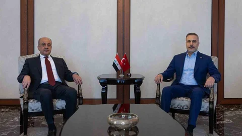 Hakan Fidan Irak Savunma Bakanı ile Görüştü