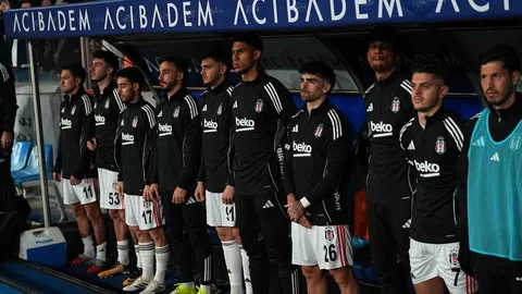 Sergen Yalçın'dan Beşiktaş'ta 4 Kadro Değişikliği