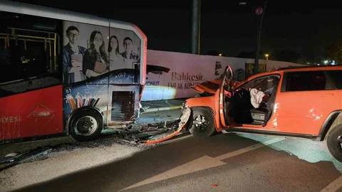 Balıkesir'de Trafik Kazası