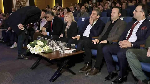 Esenler'de Radyo Ödül Töreni