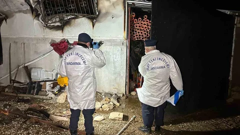 Uşak'taki Prefabrik Ev Yangını Trajedisi