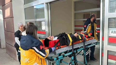 Adıyaman'da Asansör Boşluğuna Düşen İki İşçi Yaralandı