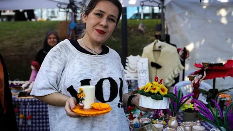 Meydan Kadınların Dayanışma Pazarı Bursa'da Yoğun İlgi Gördü