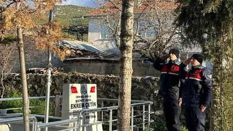 Eğirdir'de Şehit Mezarlıkları Denetleniyor