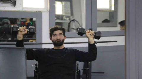 Antalya'da Serebral Palsi Hastası Genç Sporla Hayata Tutundu